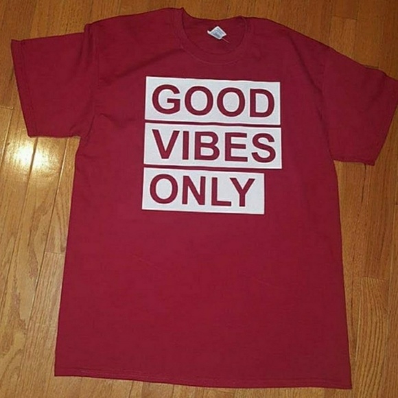 GOOD VIBES ONLY tee - Picture 2 of 3
